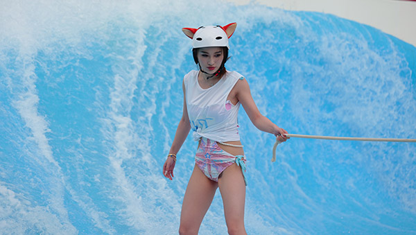 tornado surf simulator for resorts